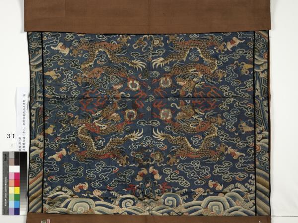 四龍戲水納紗桌墊