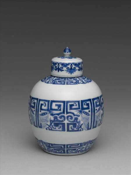 青花獸面紋蓋罐