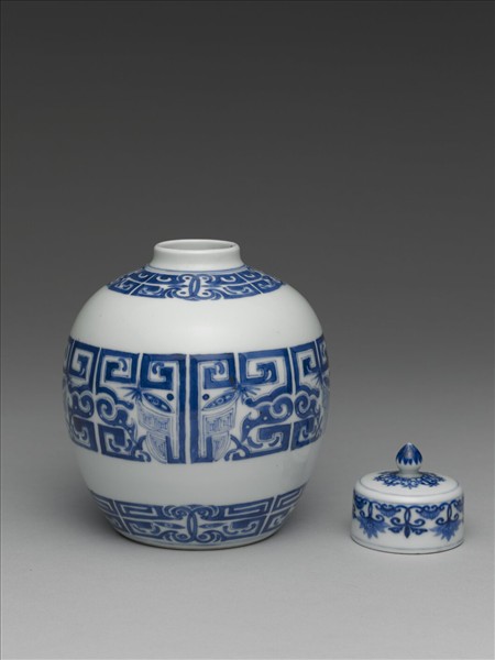 青花獸面紋蓋罐