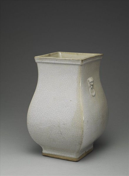 石灣窯 白瓷獸環鈁