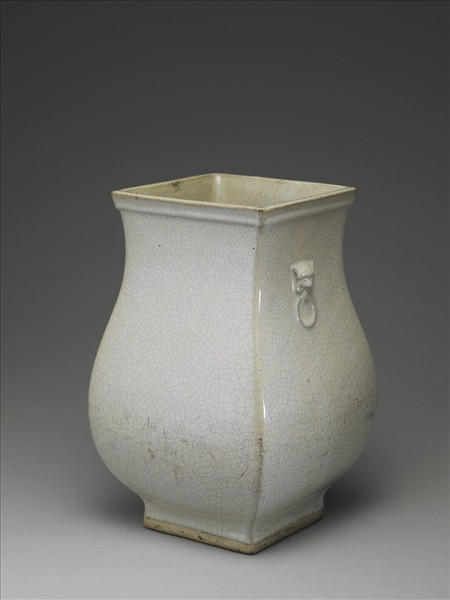 石灣窯 白瓷獸環鈁