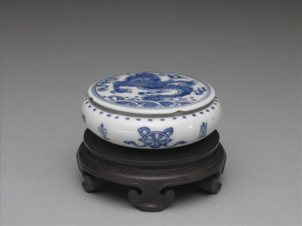 青花龍紋盒