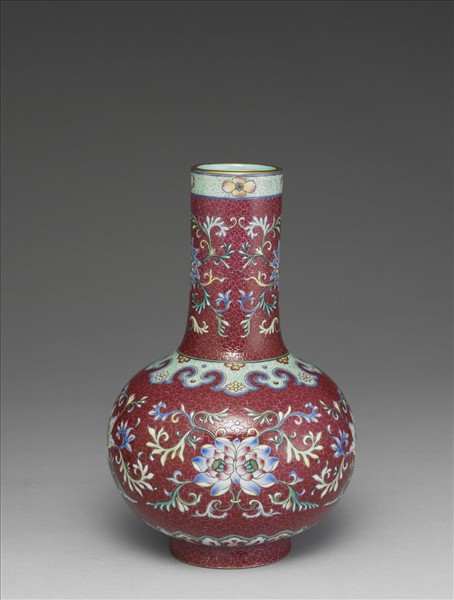 洋紅地番蓮長頸瓶