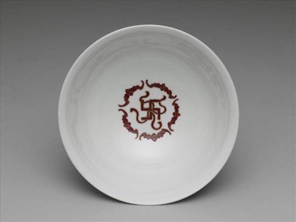 白瓷紅彩描金雲龍紋碗