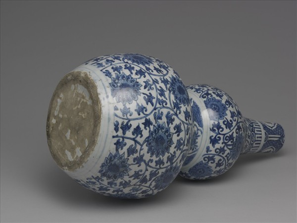 青花番蓮紋葫蘆瓶