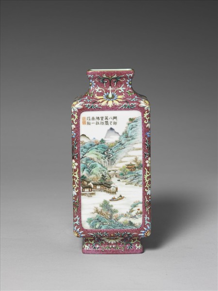 粉彩開光山水四方瓶