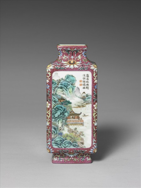 粉彩開光山水四方瓶