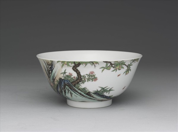 琺瑯彩壽山福海圖碗