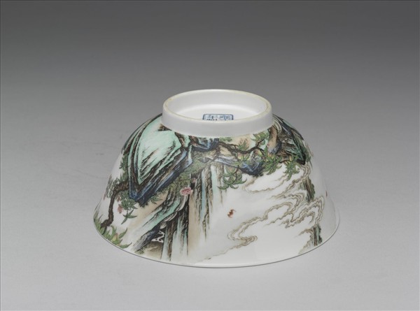 琺瑯彩壽山福海圖碗