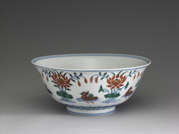 鬥彩蓮塘鴛鴦碗