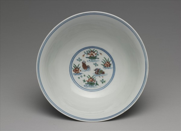 鬥彩蓮塘鴛鴦碗