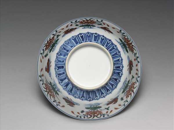 鬥彩蓮塘鴛鴦碗