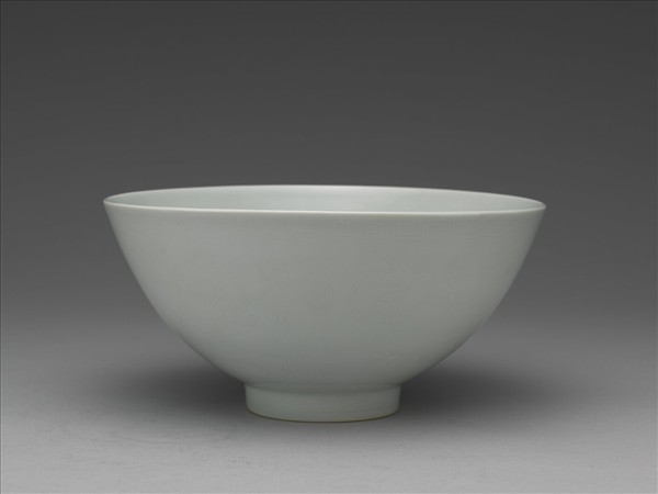 甜白劃花四季花卉紋碗