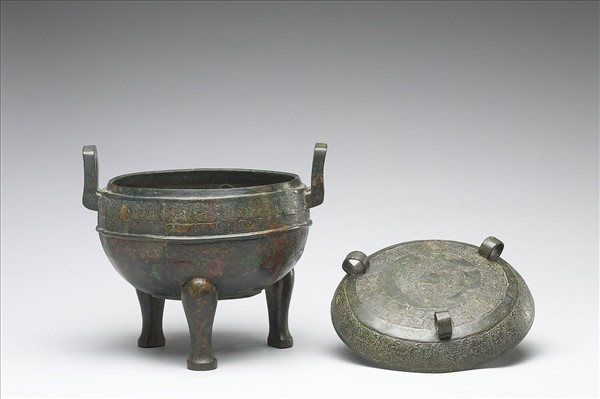 獸帶紋鼎