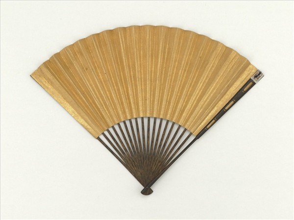 明文徵明畫雲山暮雨　成扇