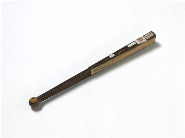 明趙文俶畫鶯栗圖　成扇