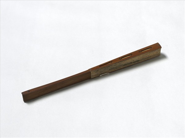 明吳令畫松山圖董其昌書七言絕句　成扇　吳令畫松山圖