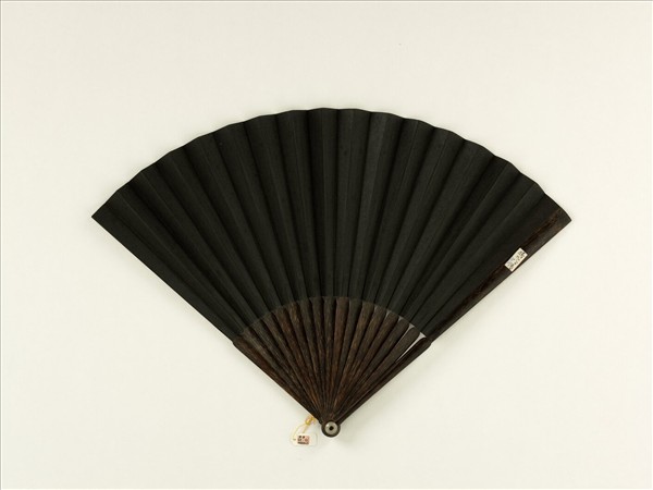 清于敏中書乾隆御製題自得軒紫藤詩　成扇