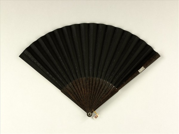 清于敏中書乾隆御製詠牡丹禁體八韻　成扇