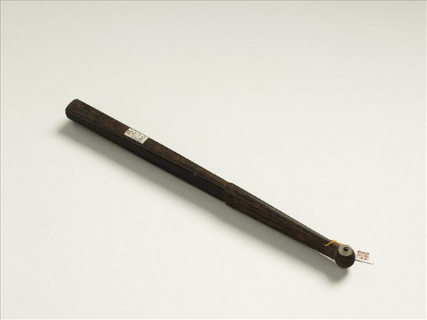 清于敏中書乾隆御製詠牡丹禁體八韻　成扇