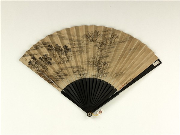 清永琰書乾隆御製題明人畫扇集冊八首福長安畫山水　成扇　永琰書乾隆御製題明人畫扇集冊八首