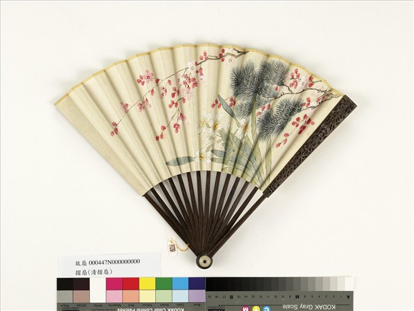 清人花卉　成扇