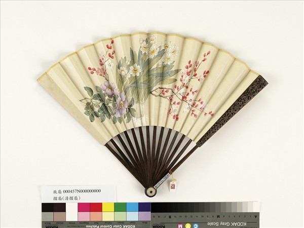 清人花卉　成扇