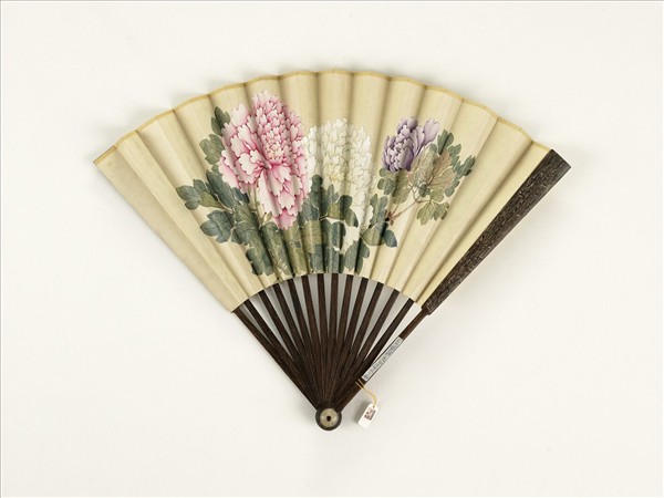 清人花卉　成扇