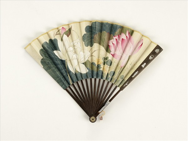 清人花卉　成扇