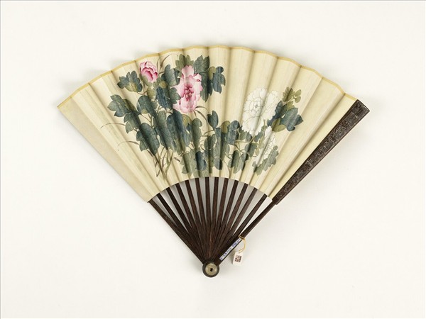 清人花卉　成扇