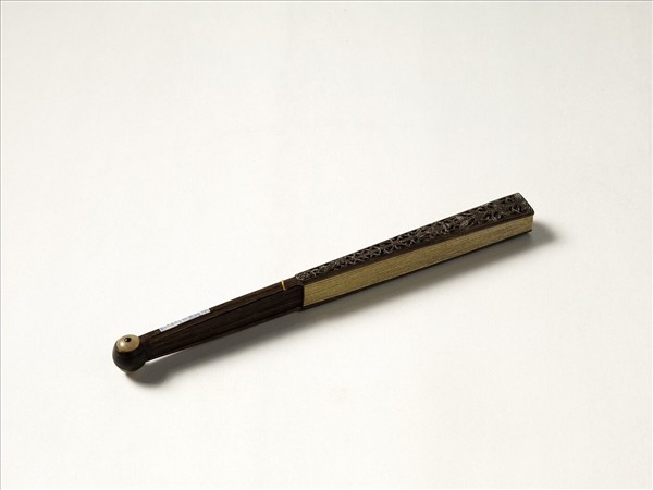 清人花卉　成扇