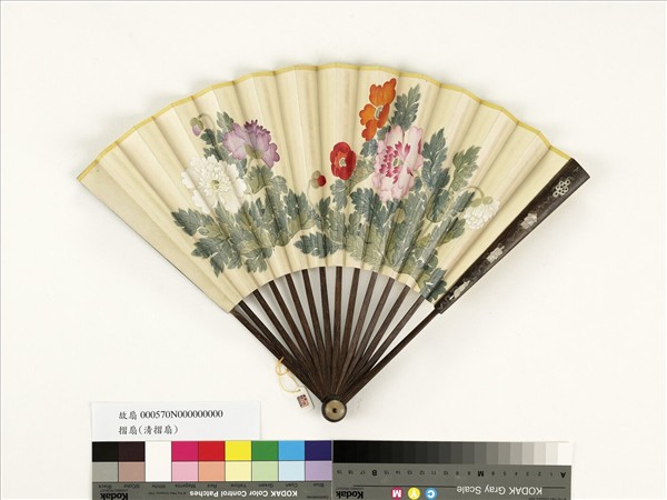 清人花卉　成扇