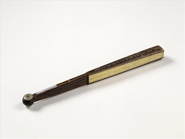 清人花卉　成扇