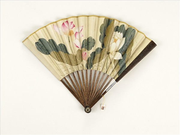 清人花卉　成扇