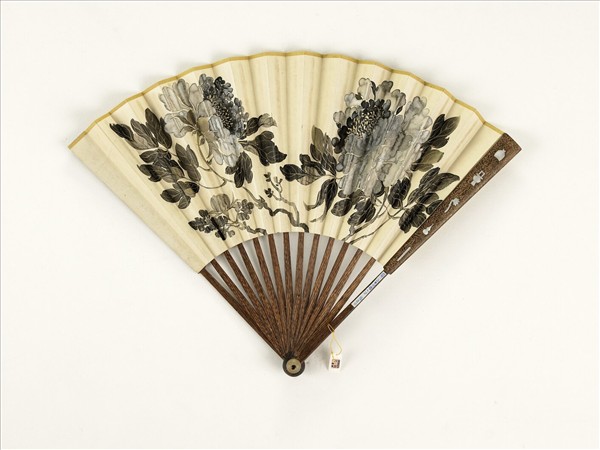 清人花卉　成扇