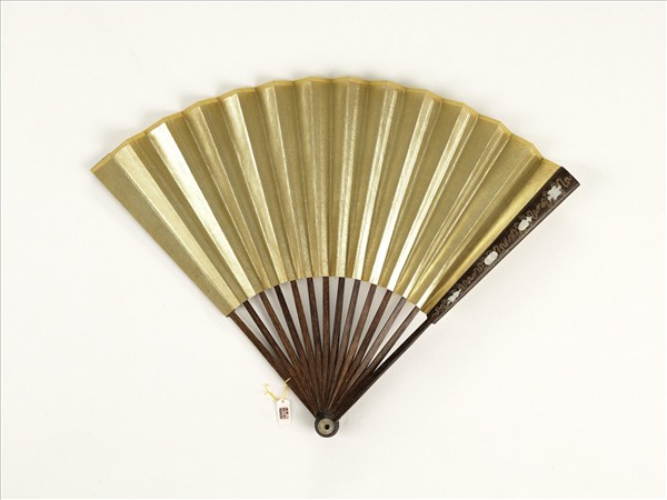 清人花卉　成扇