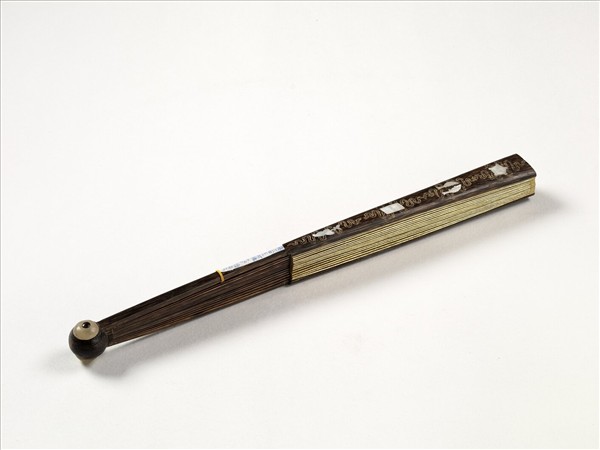 清人花卉　成扇