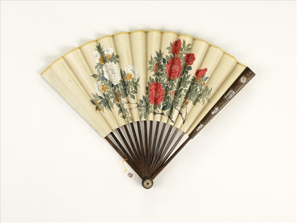 清人花卉　成扇