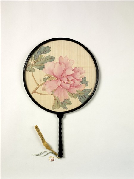 清蓋暹畫花卉　成扇
