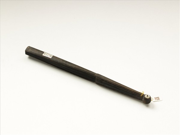 清王杰書乾隆御製題扇詩王武桃花楊柳等四首　成扇