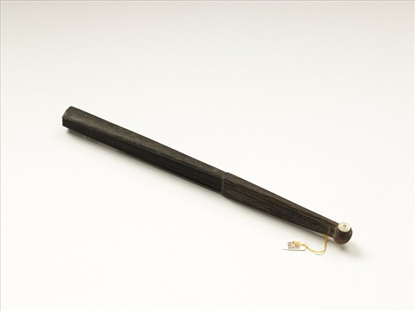 清王杰書御製題扇詩題藏經紙扇等三首　成扇