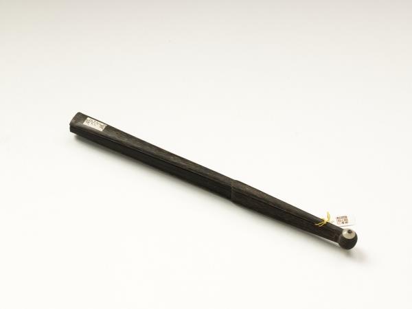 清梁國治書乾隆御製和李嶠雜詠詩李等十二首　成扇