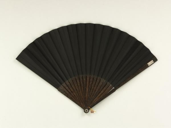 清于敏中行楷書乾隆御製詠金蓮花八韻　成扇