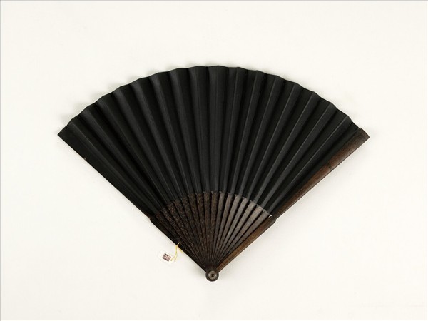 清梁國治書乾隆御製雨景八首　成扇