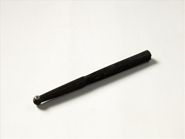 清金士松書乾隆御製詠赤玉韘等三首　成扇