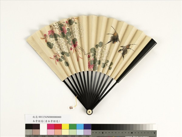 清人花鳥　成扇