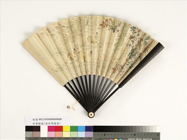 清人花鳥　成扇