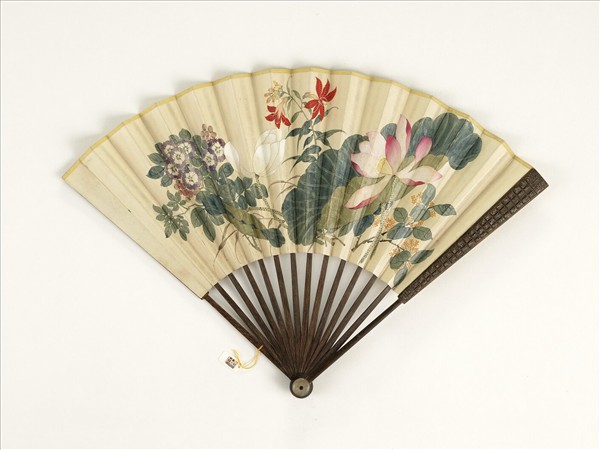 清人花卉　成扇