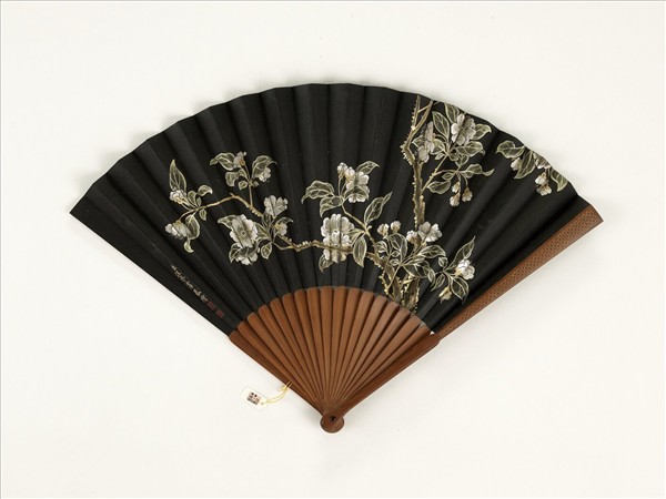 清永琰書乾隆御製題樂壽堂汪承霈畫花卉　成扇　永琰書乾隆御製題樂壽堂