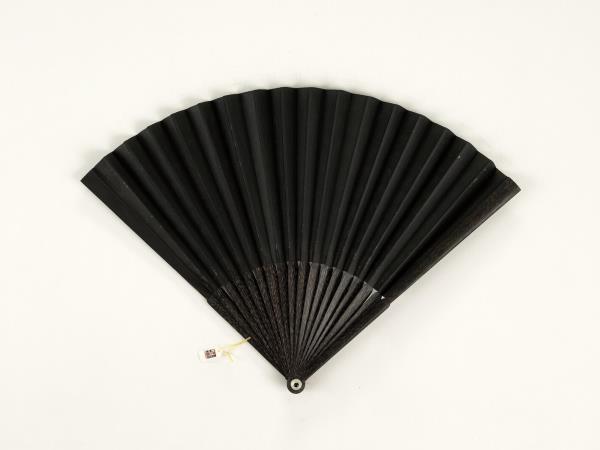 清永琰書乾隆御製月令七十二候詩　成扇